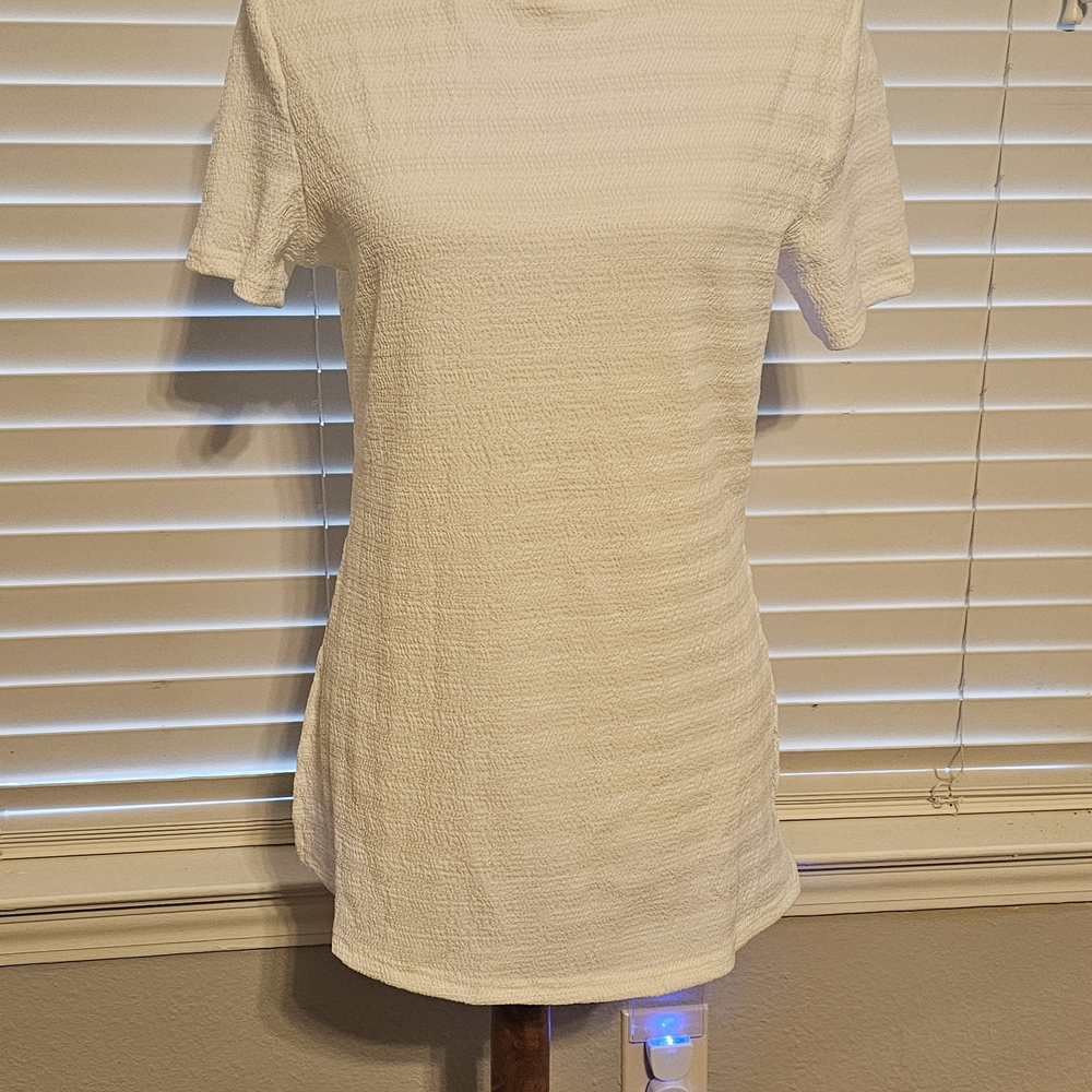 SHEIN White Textured Short Sleeve Top